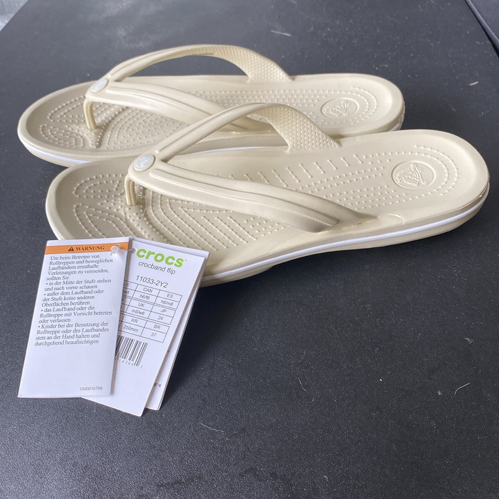 NWT CROCS Classic Cream Flip Flops - Picture 2 of 4